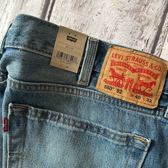 Signature by Levi Strauss & Co.  Men's 550 Relaxed Taper Jeans - Picture 9 of 16